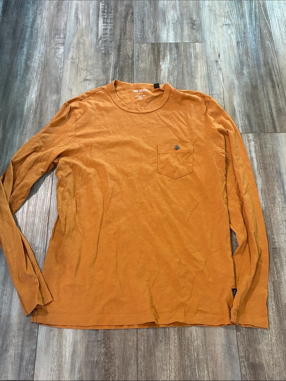 Todd Snyder Made in L.A. Homespun Slub Pocket T-Shirt Golden Brass Men’s Size M